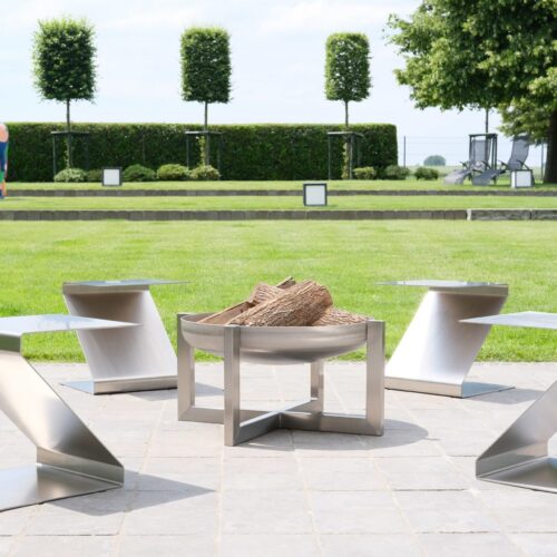 Designer Edelstahl Feuerschale "Exzentrik" mit Sitzgelegenheiten