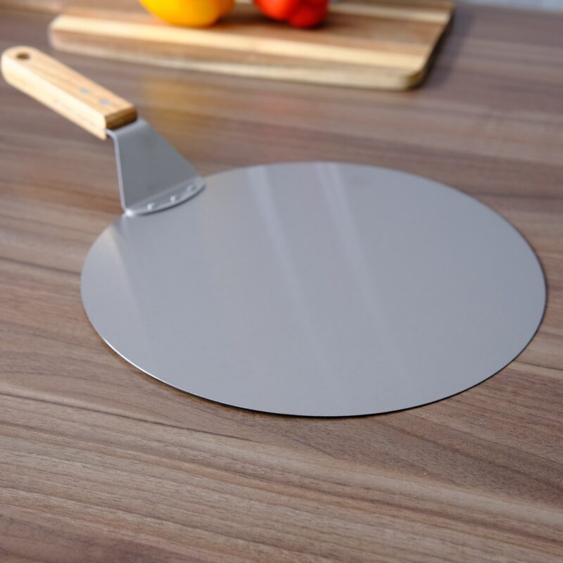 Stainless steel pizza peel with wooden handle - Image 4