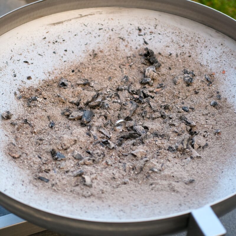 Edelstahl Asche-Auffangschale (zum Reinlegen) – Bild 9
